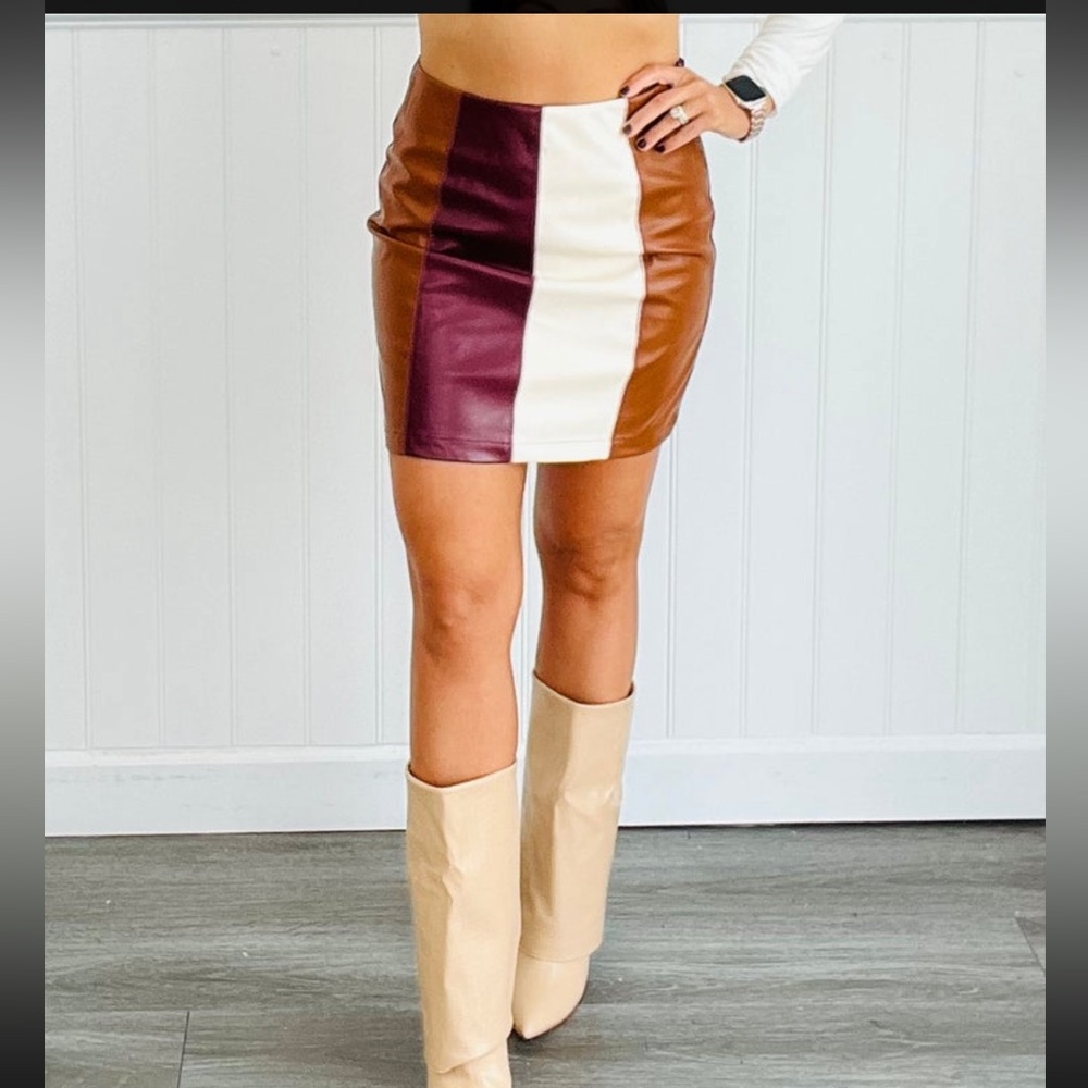 Wine Combo Faux Leather Mini Skirt, Size Small, NWT
